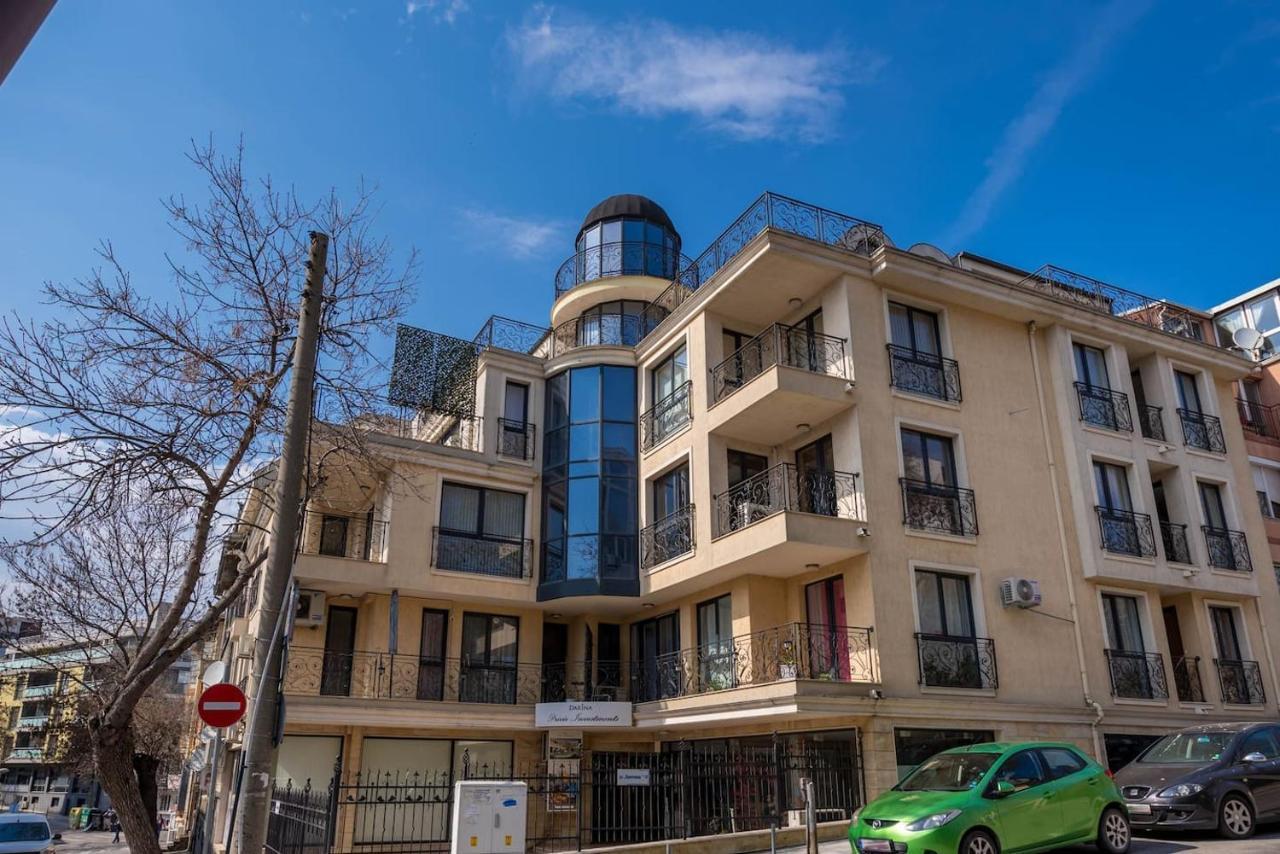Appartement Minimalistic 1Br Flat With A Parking Spot à Varna Extérieur photo