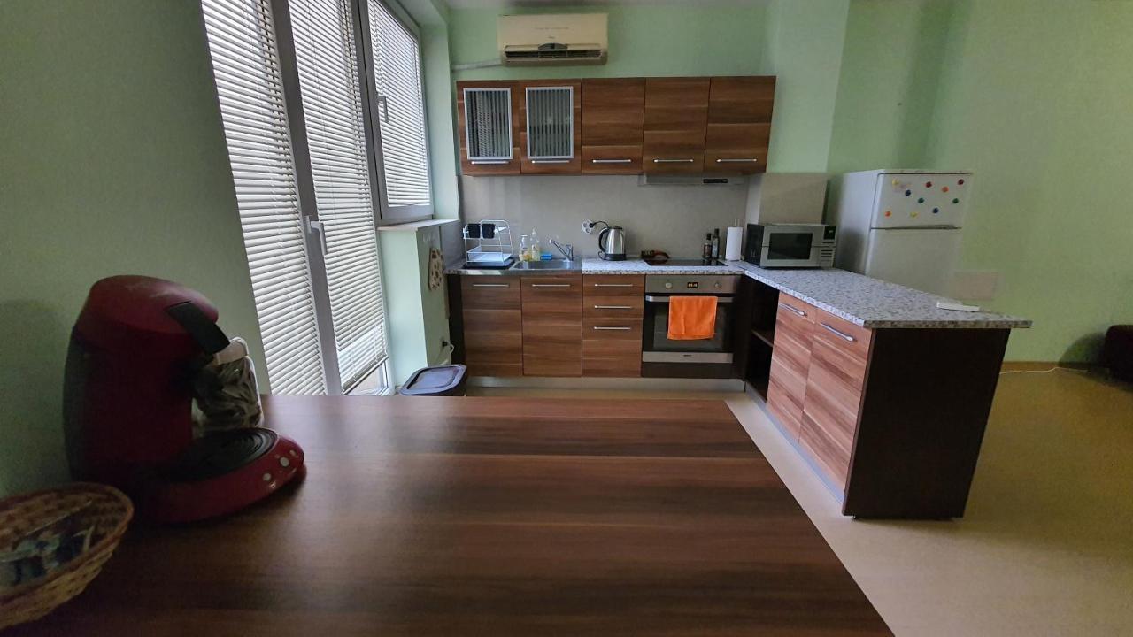 Appartement Minimalistic 1Br Flat With A Parking Spot à Varna Extérieur photo