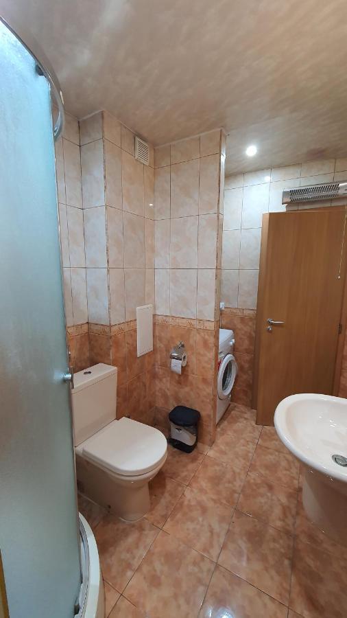 Appartement Minimalistic 1Br Flat With A Parking Spot à Varna Extérieur photo