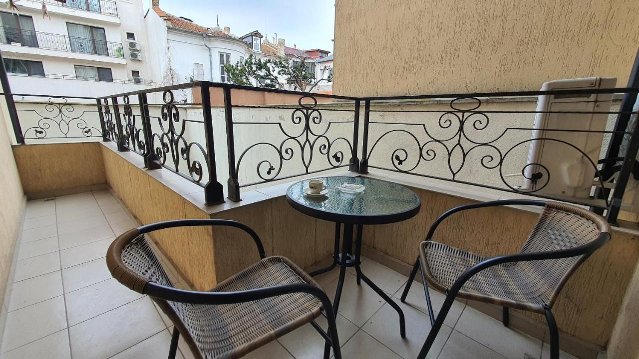 Appartement Minimalistic 1Br Flat With A Parking Spot à Varna Extérieur photo